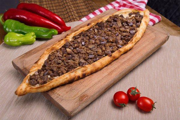 Kavurmalı Pide